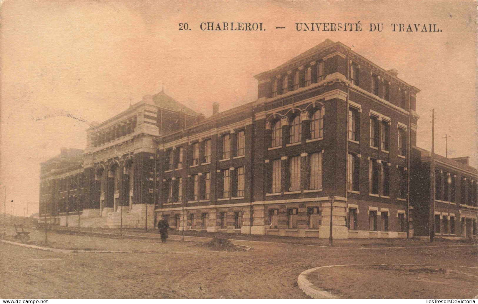 Belgique - Charleroi - Université Du Travail - Animé- Carte Postale Ancienne - Charleroi