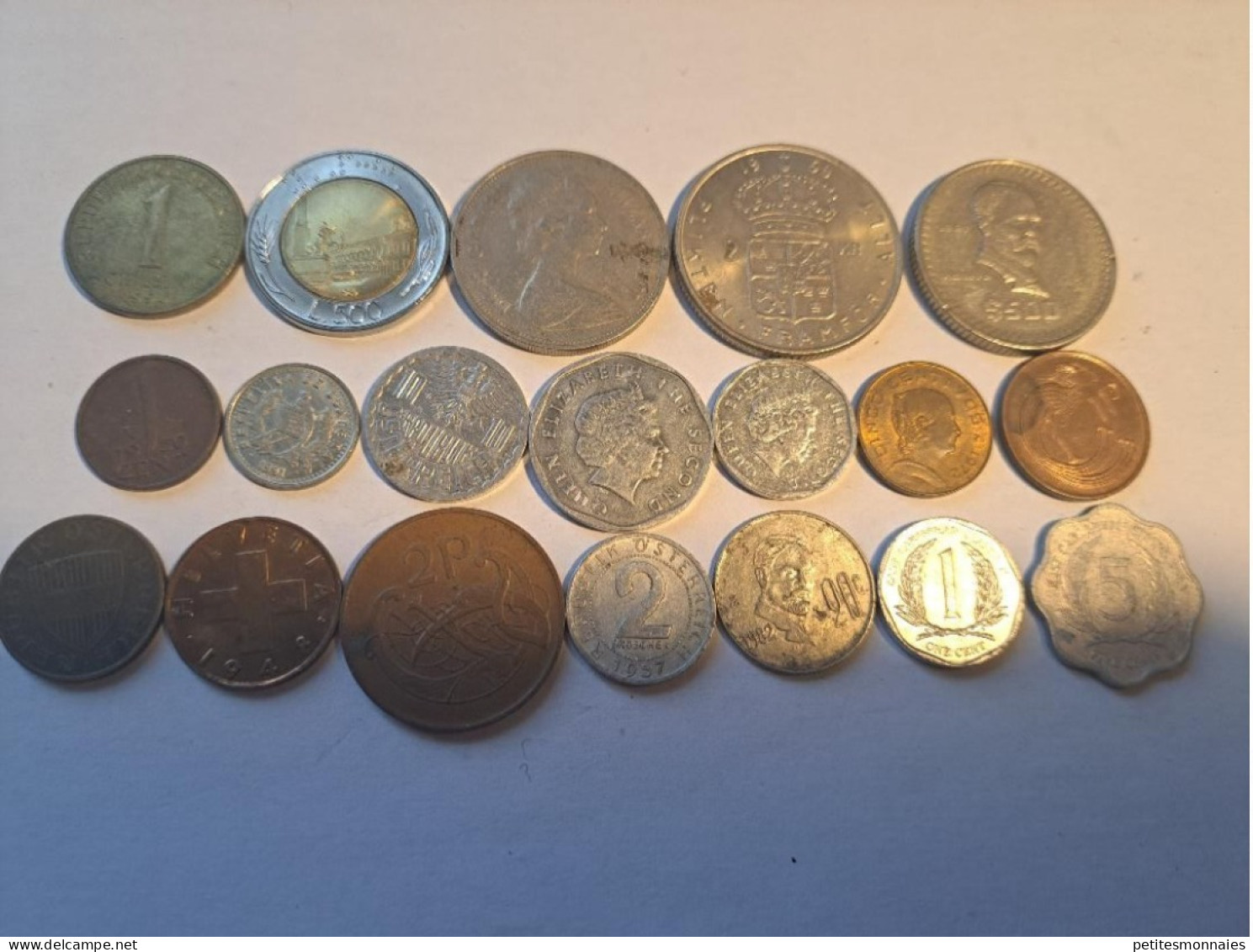 Lot De  19 Monnaies Du Monde   ( 372 ) - Lots & Kiloware - Coins