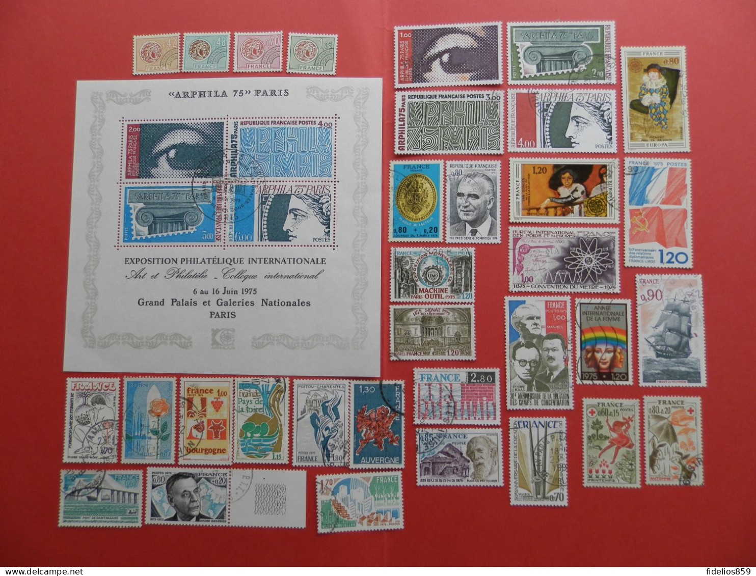 FRANCE OBLITERES : ANNEE  COMPLETE 1975 SOIT 29 TIMBRES POSTE DIFFERENTS ET LE BF 7 LUXE VOIR DETAIL ET PHOTOS - 1970-1979