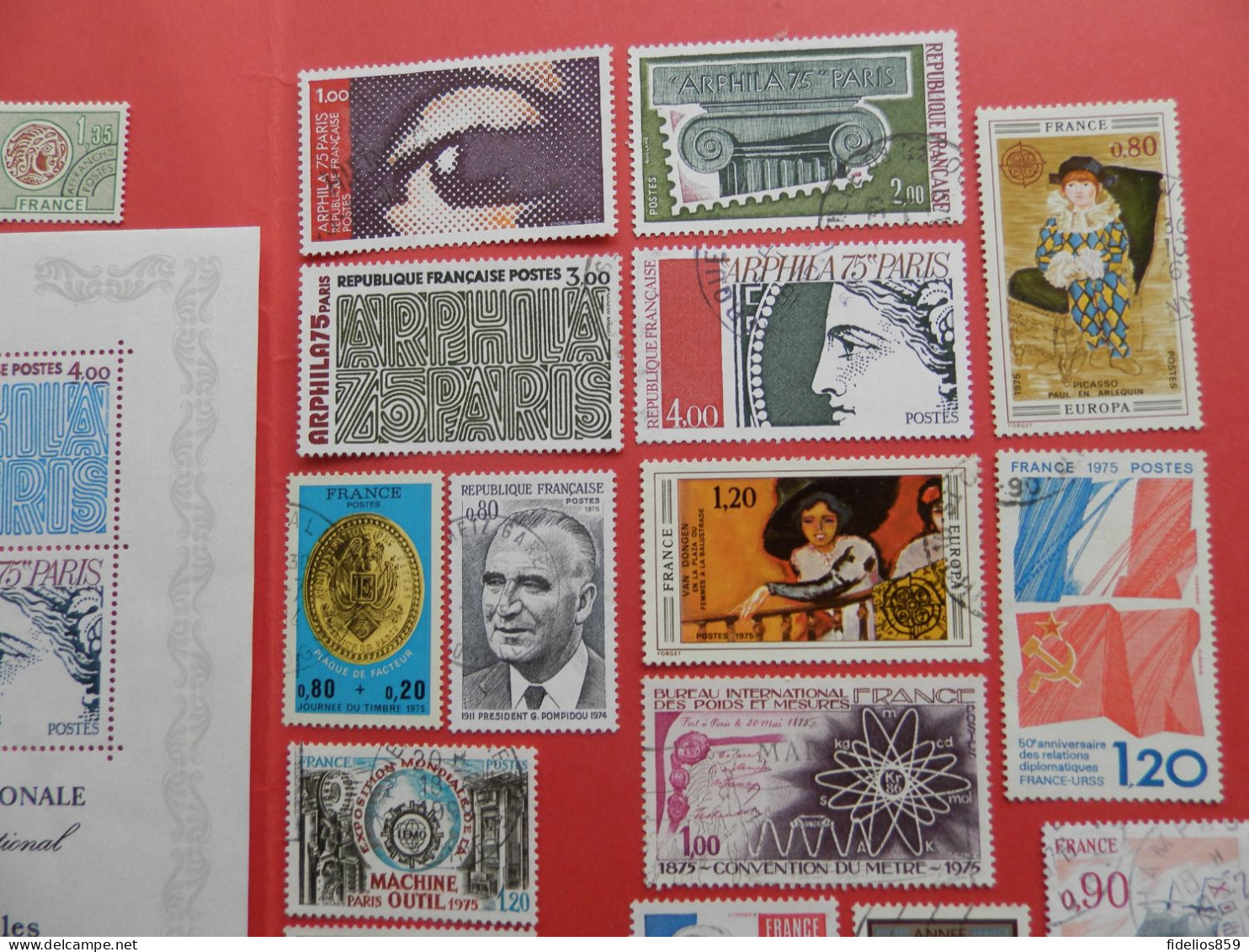 FRANCE OBLITERES : ANNEE  COMPLETE 1975 SOIT 29 TIMBRES POSTE DIFFERENTS ET LE BF 7 LUXE VOIR DETAIL ET PHOTOS - 1970-1979