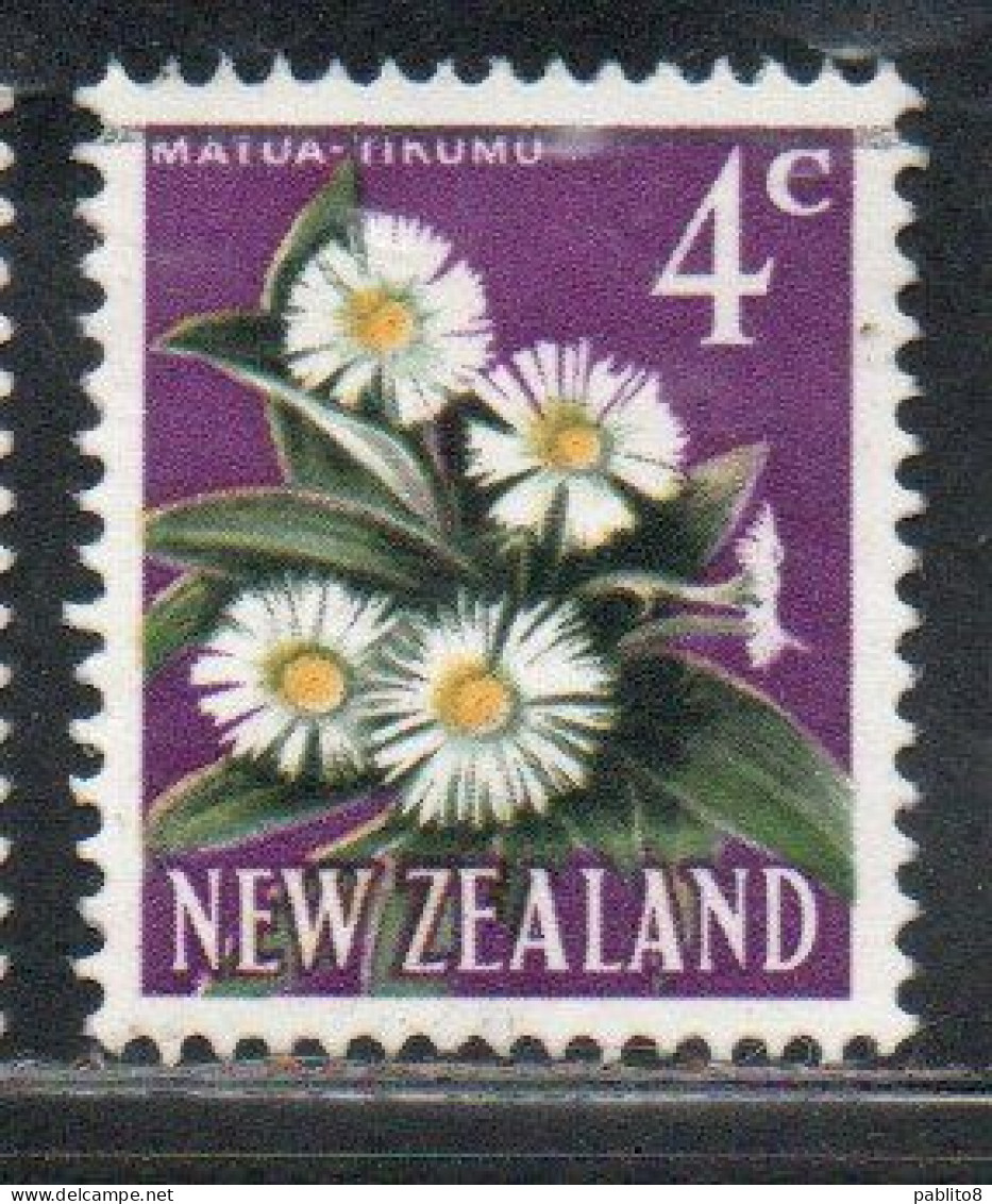 NEW ZEALAND NUOVA ZELANDA 1967 1970 FLORA MOUNTAIN DAISY FLOWER 4c USED USATO OBLITERE' - Gebraucht