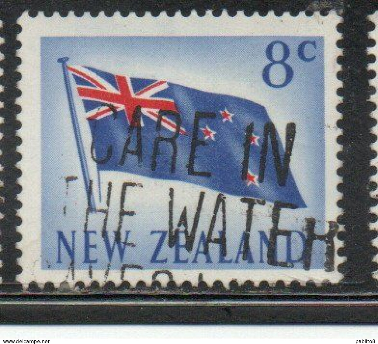 NEW ZEALAND NUOVA ZELANDA 1967 1970 FLAG 8c USED USATO OBLITERE' - Gebruikt