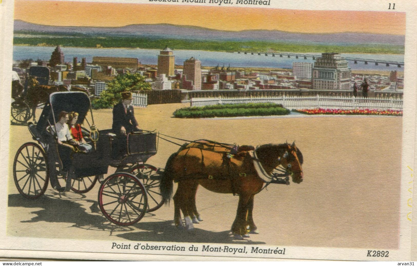 SOUVENIR Of MONTREAL -  DEPLIANT De 18 VUES  ==============> PORT GRATUIT  - - Montreal