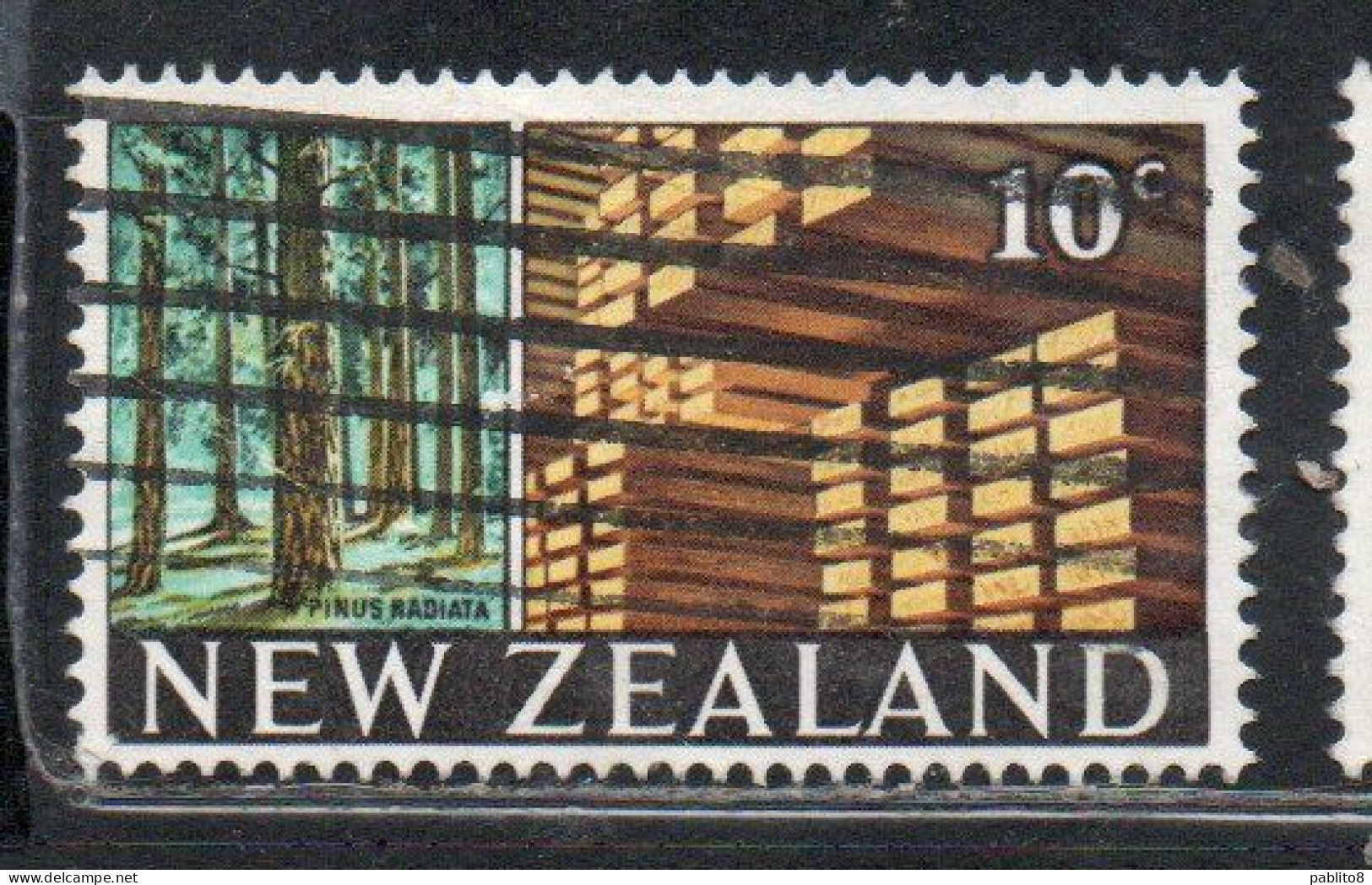 NEW ZEALAND NUOVA ZELANDA 1968 1969 RADATA PINES AND STACKED LUMBER 10c USED USATO OBLITERE' - Gebraucht