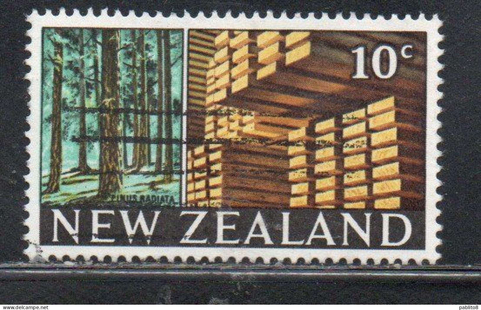 NEW ZEALAND NUOVA ZELANDA 1968 1969 RADATA PINES AND STACKED LUMBER 10c USED USATO OBLITERE' - Gebruikt