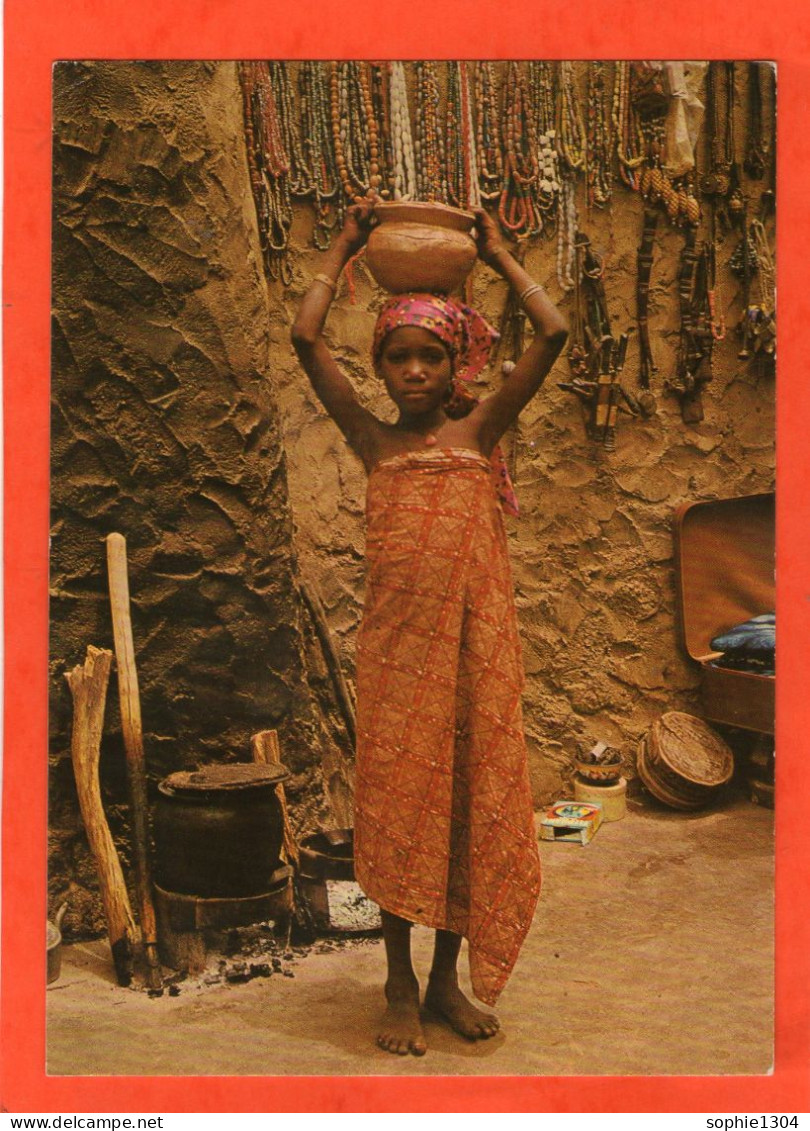 KANO - A YOUNG GIRL TRADER - Africa