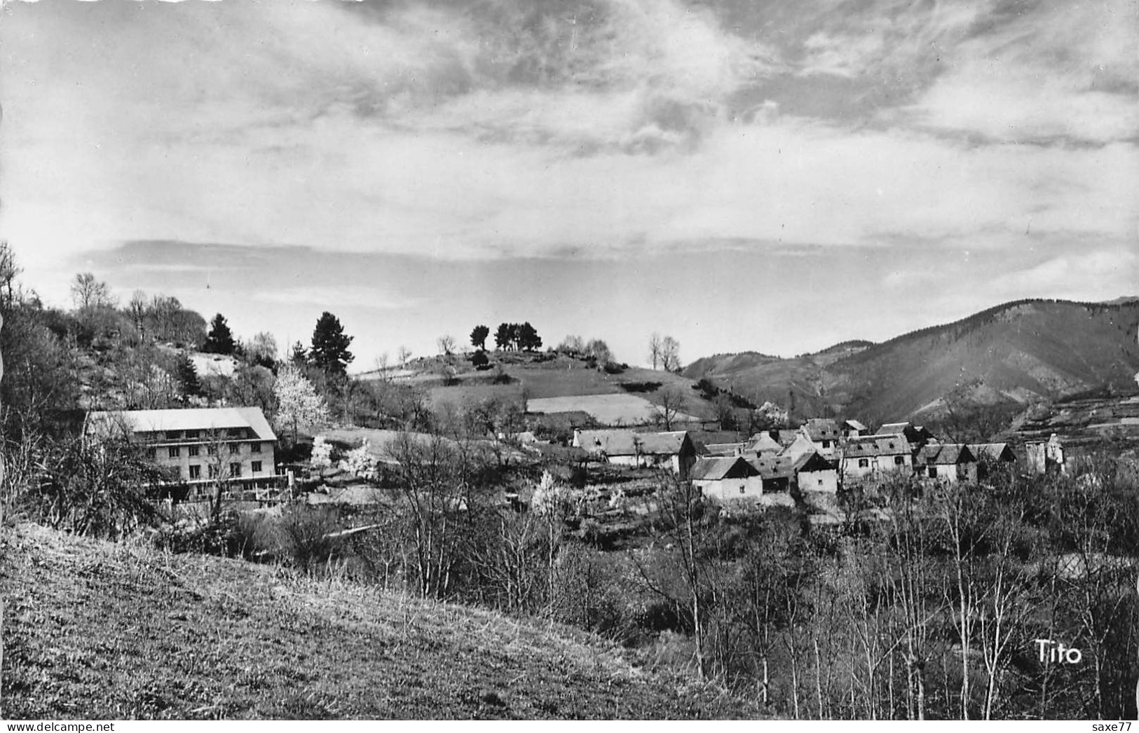 ILHAN - VALLEE DU LOURON - Ilhan Vu De La Route En Corniche De Bordères à Gouaux - Borderes Louron