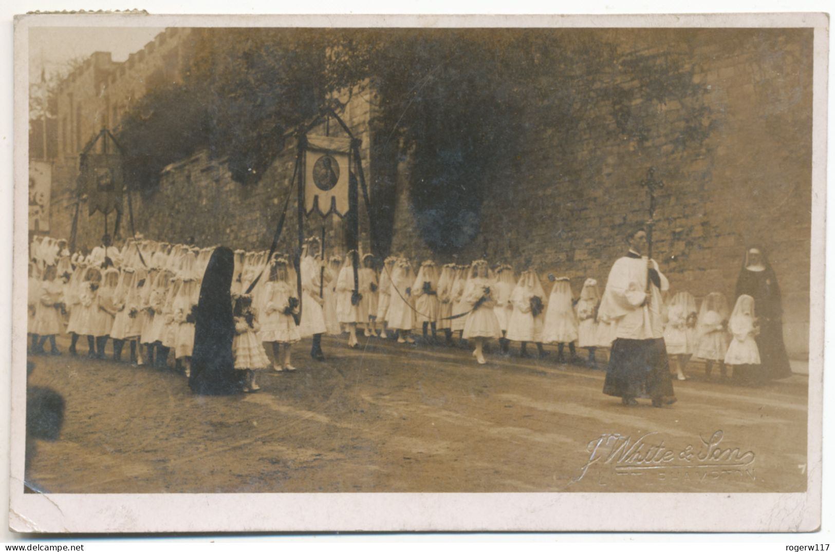 Catholic Procession Arundel 1907, Girls, J. White, Littlehampton, Photog. [1] - Arundel