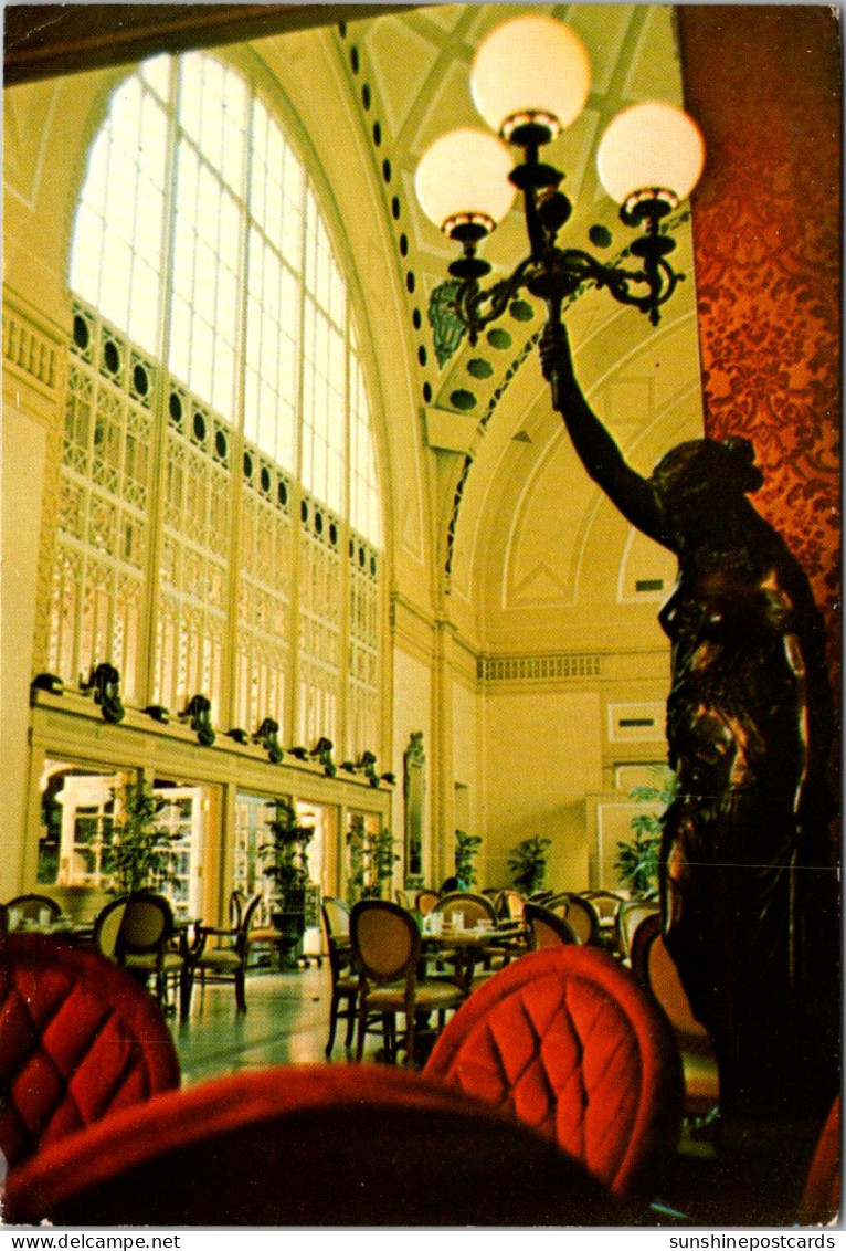 Tennessee Chattanooga Choo-Choo Main Dining Room Highest Free-Standing Dome In The World - Chattanooga