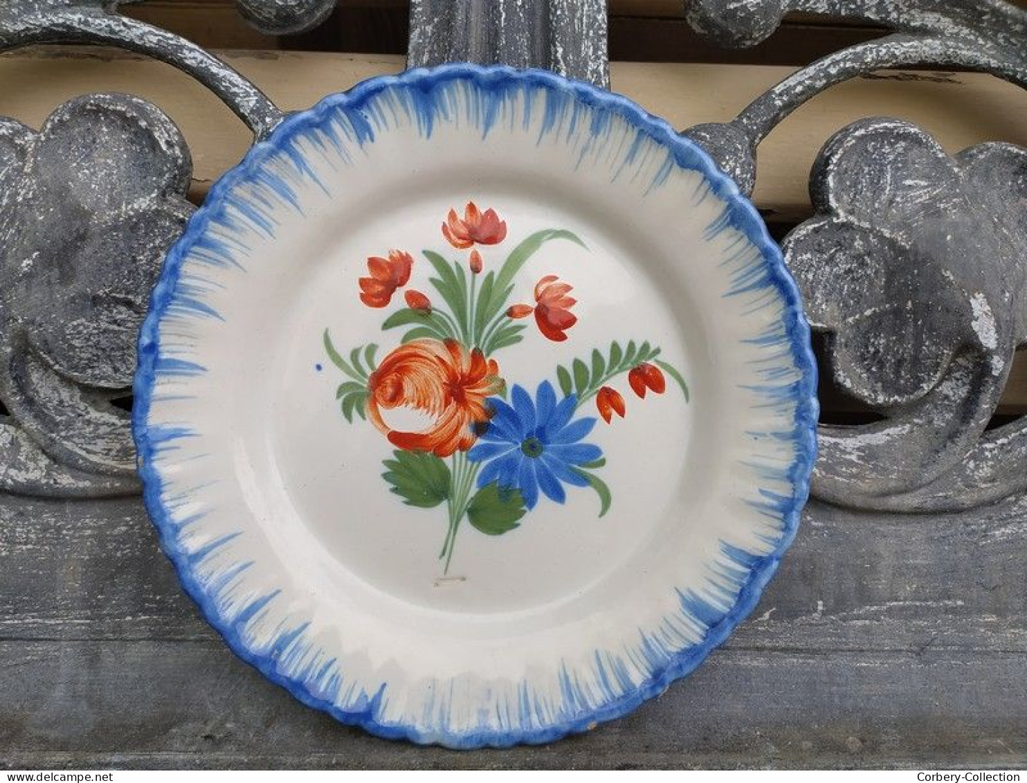 Ancienne Assiette Faïence D'Auvillar Décor Fleurs / 02 - Auvillar (FRA)