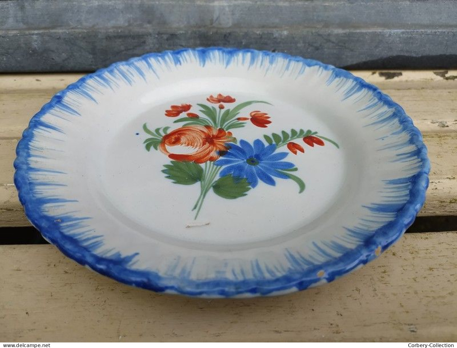 Ancienne Assiette Faïence d'Auvillar Décor Fleurs / 02