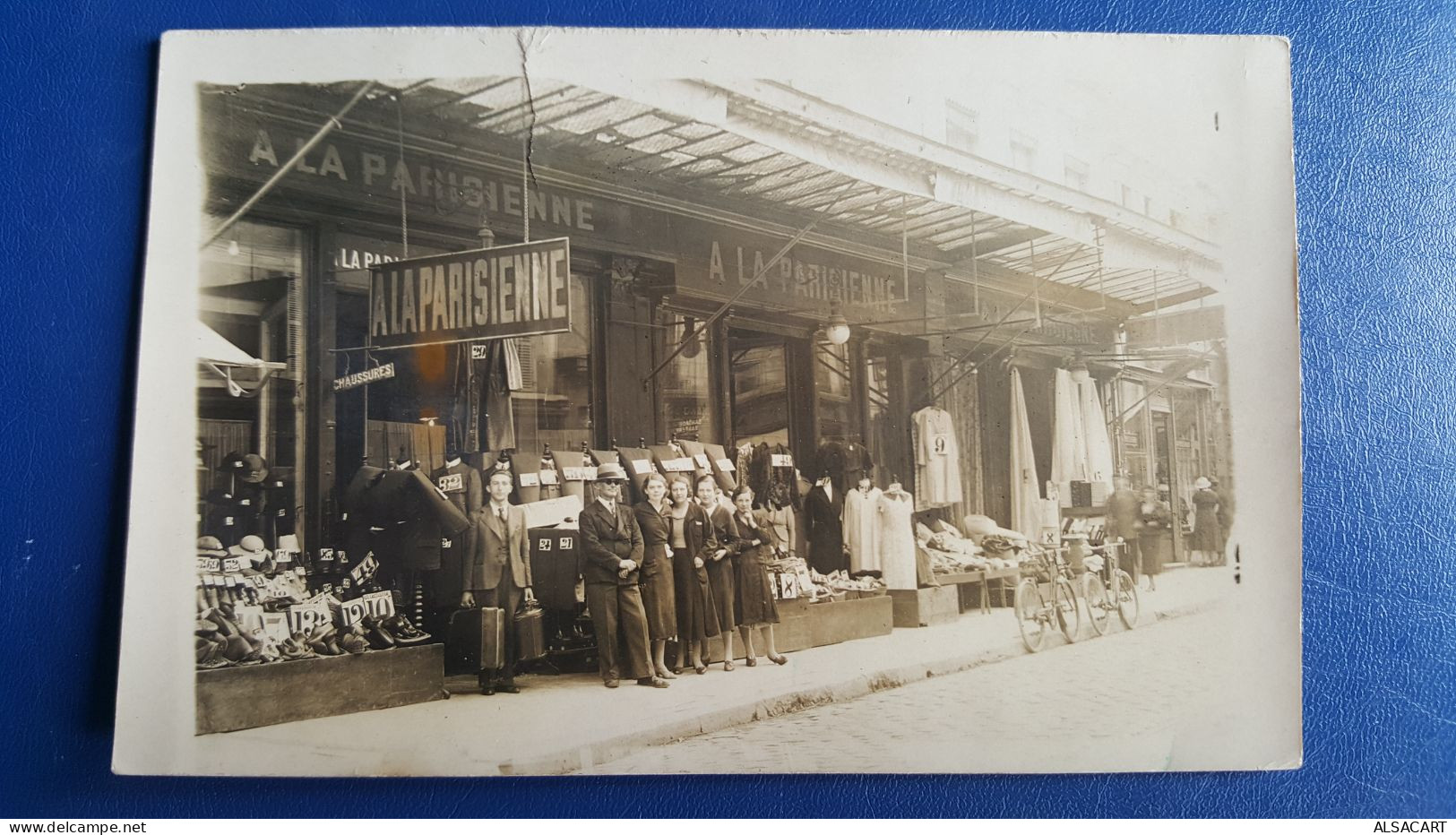 Carte Photo   Magasin De Pret A Porter , Costumes , Chaussures , à La Parisienne - Winkels