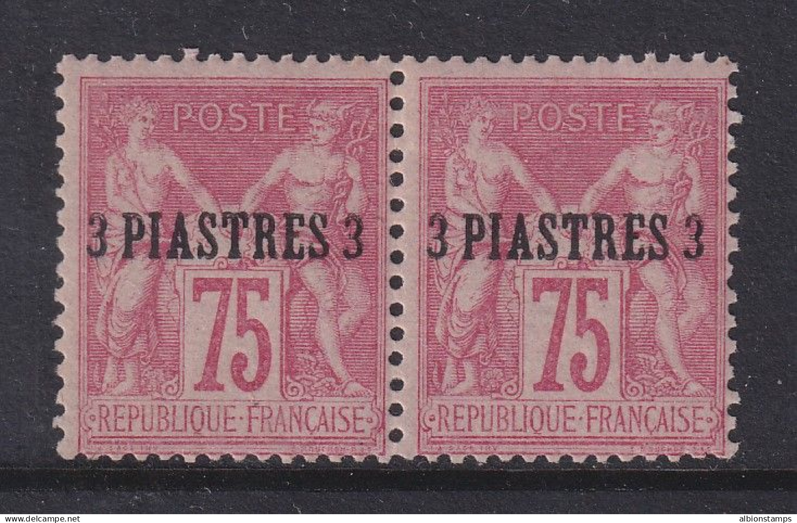 Levant (French Offices In Turkey), Scott 4 (Yvert 2), MNH Pair - Unused Stamps