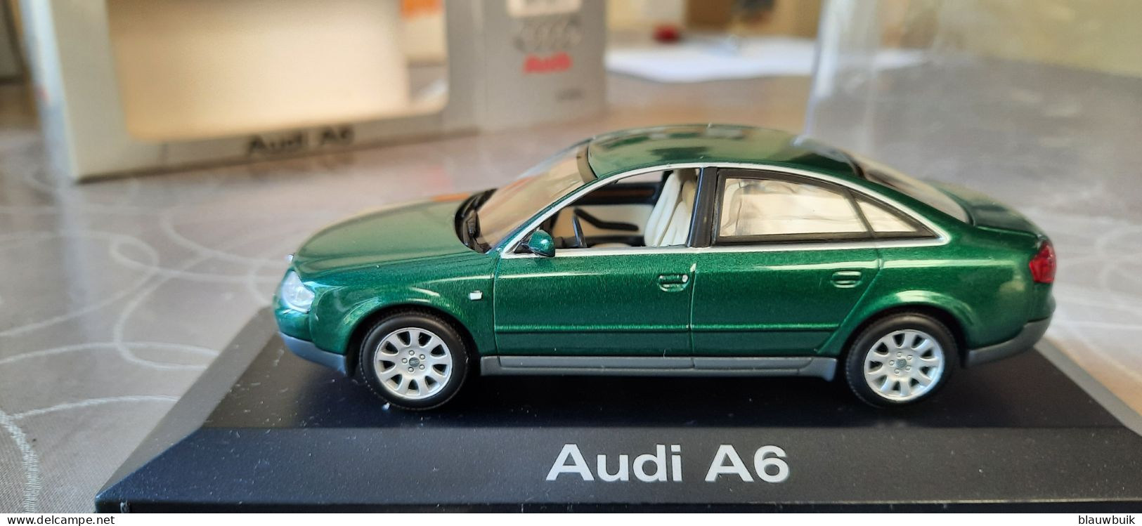 Minichamps Audi A6 (C5) Racinggroen (Audi Reclamemodel) 1:43 - Minichamps