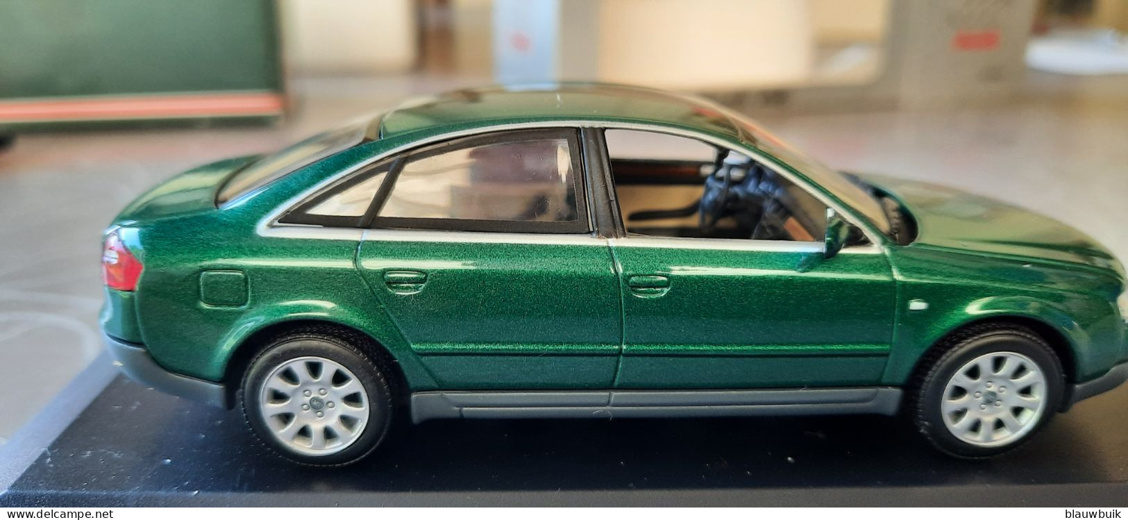 Minichamps Audi A6 (C5) racinggroen (Audi reclamemodel) 1:43