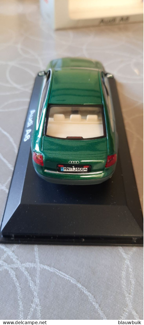 Minichamps Audi A6 (C5) racinggroen (Audi reclamemodel) 1:43