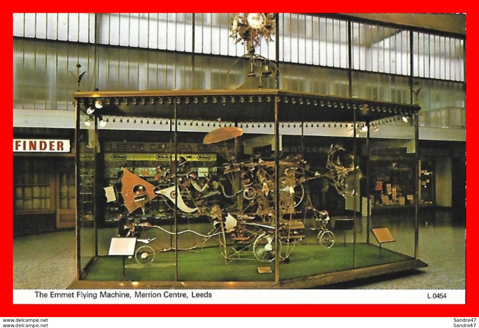 CPA  LEERS (Angleterre)  The Emmet Flying Machine. Merrion Centre...*1881 - Leeds