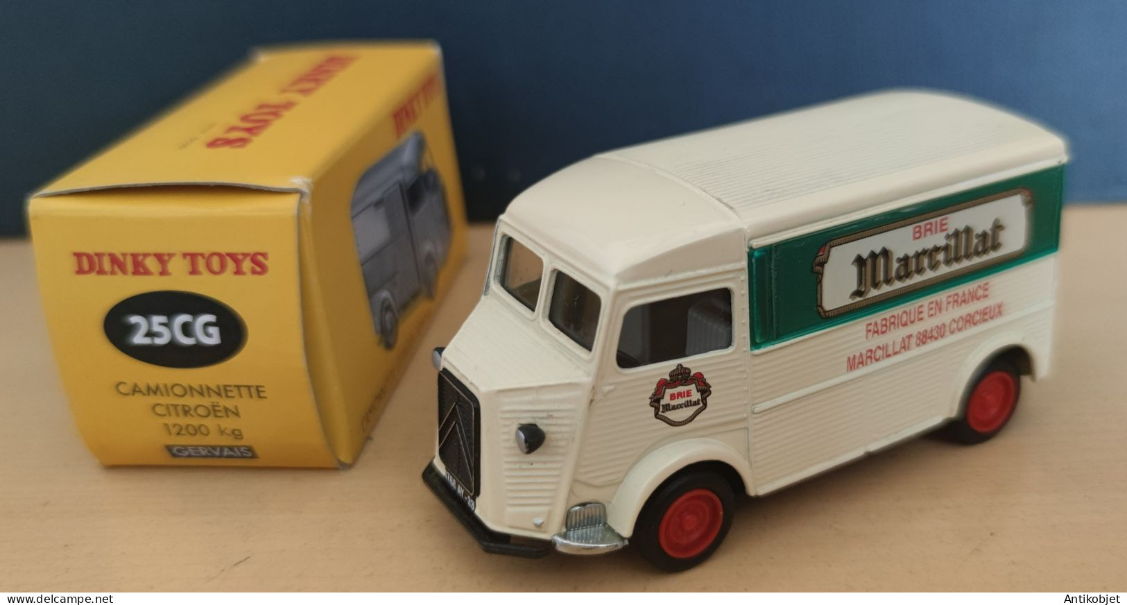 Citroen HY 1200kg Crème Brie Marcillat Dinky Toys Atlas 1:43 - Dinky