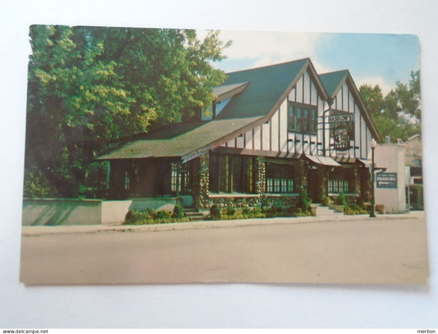 D197428 US  Haselow's In Hartland, Suburban Dining, West Of Milwaukee, Wisconsin  -Postcard - Milwaukee