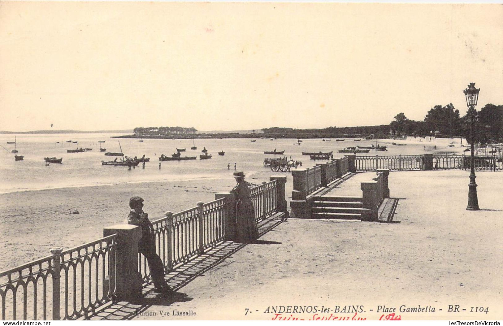 FRANCE - 33 - ANDERNOS LES BAINS - Place Gambetta - B R - Edit Vve Lassalle - Carte Postale Ancienne - Andernos-les-Bains