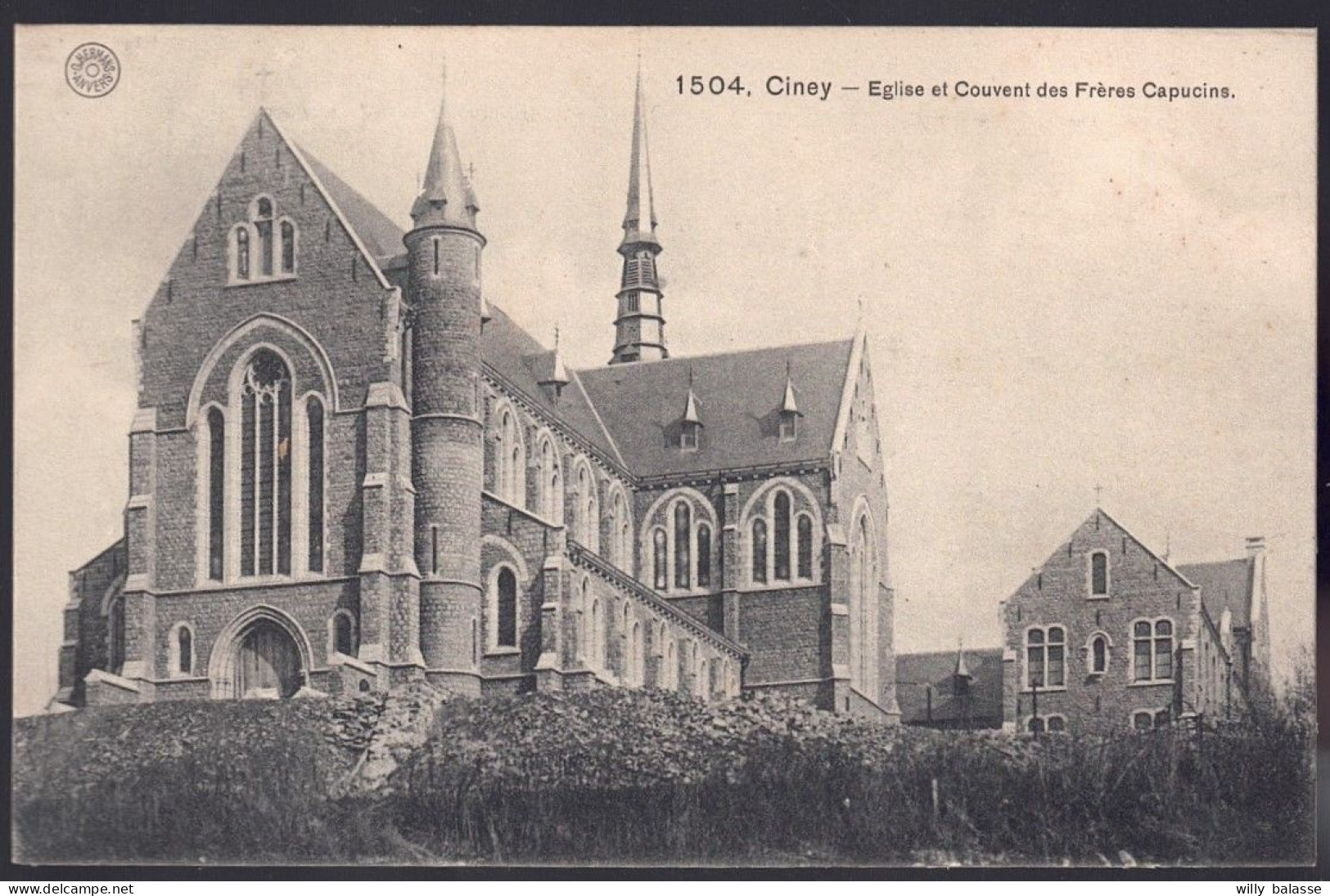 +++ CPA / TA - CINEY - Eglise Et Couvent Des Frères Capucins  // - Ciney