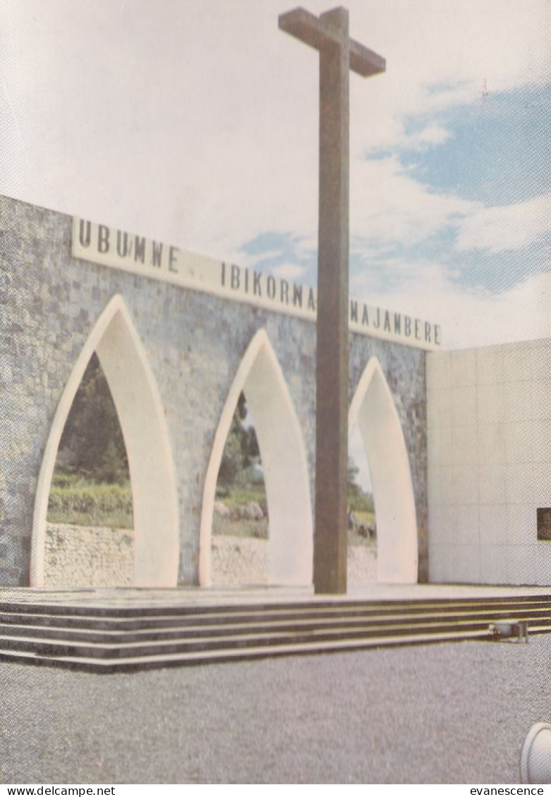 Burundi : Bujumbura :  Monument Du Héros National P.L. Rwagasore   /// Ref.  Aout 23 // N° 27.080 - Burundi