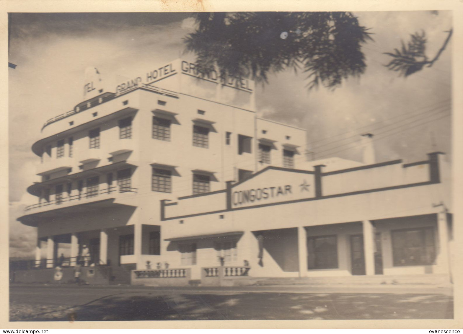 Ruanda-Urundi : Usumbura : Grand Hotel   /// Ref.  Aout 23 // N° 27.084 - Ruanda Urundi