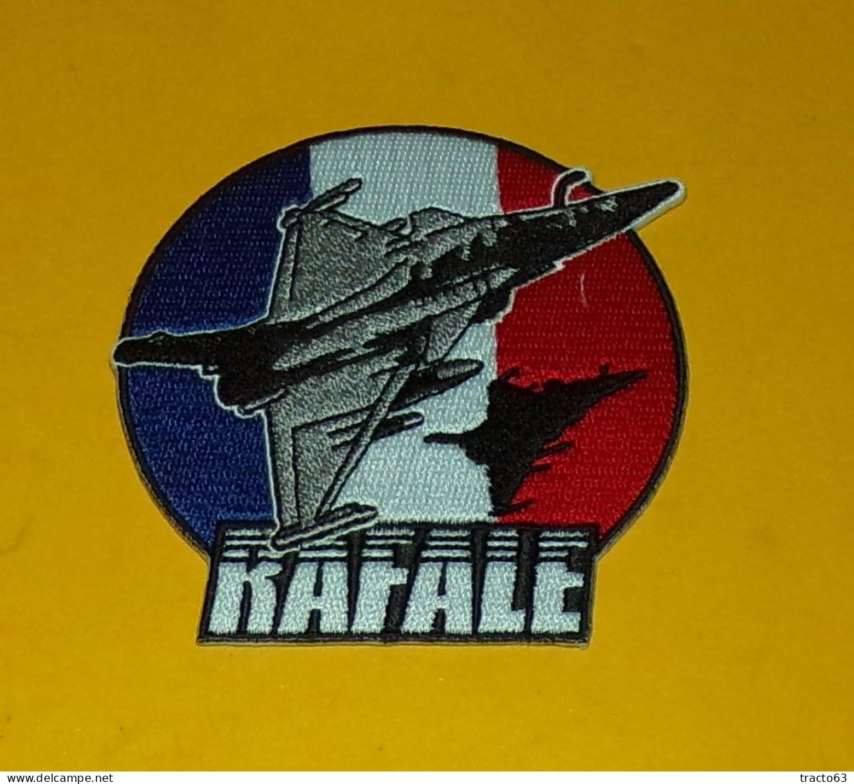 TISSU PATCH : RAFALE , ARMEE DE L'AIR FRANCAISE, DIAMETRE 9 CM , BON ETAT VOIR PHOTO . POUR TOUT RENSEIGNEMENT ME CONTAC - Patches