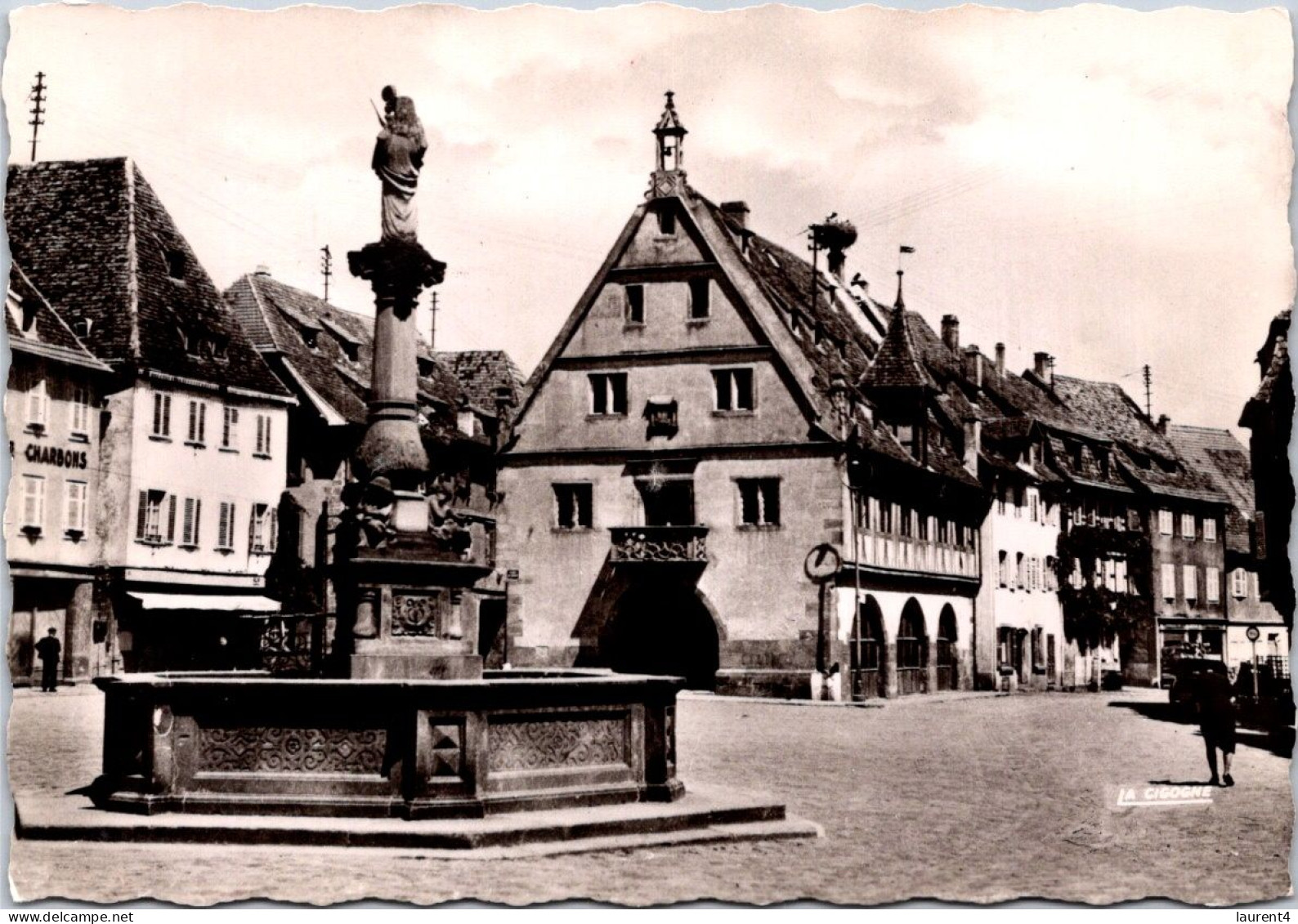 24-8-2023 (3 T 7) France - Obernai (Halle Au Blé) - Plazas De Mercados