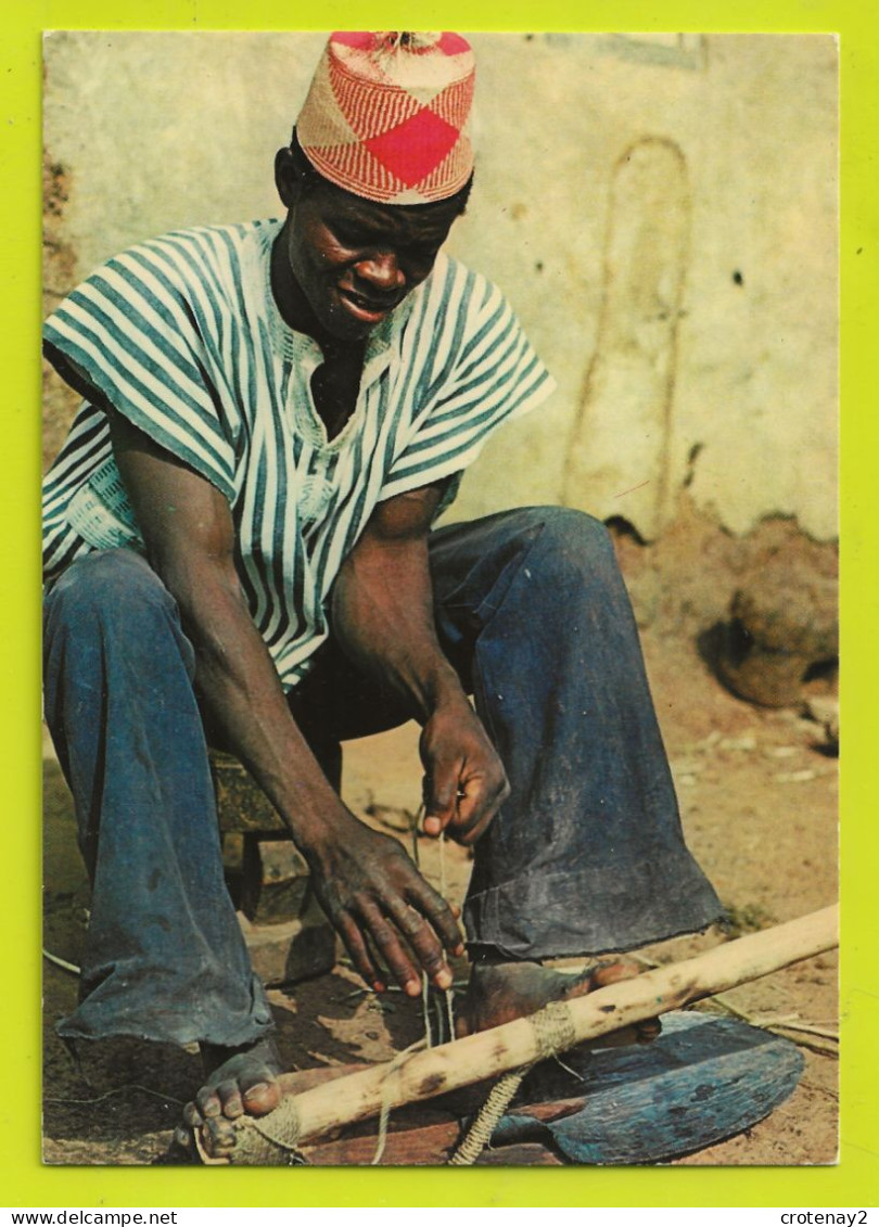 Nord Bénin Fabrication D'une HOUE En 1982 Citation Ce N'est Pas Le Champ Qui Nourrit C'est La Culture - Benin