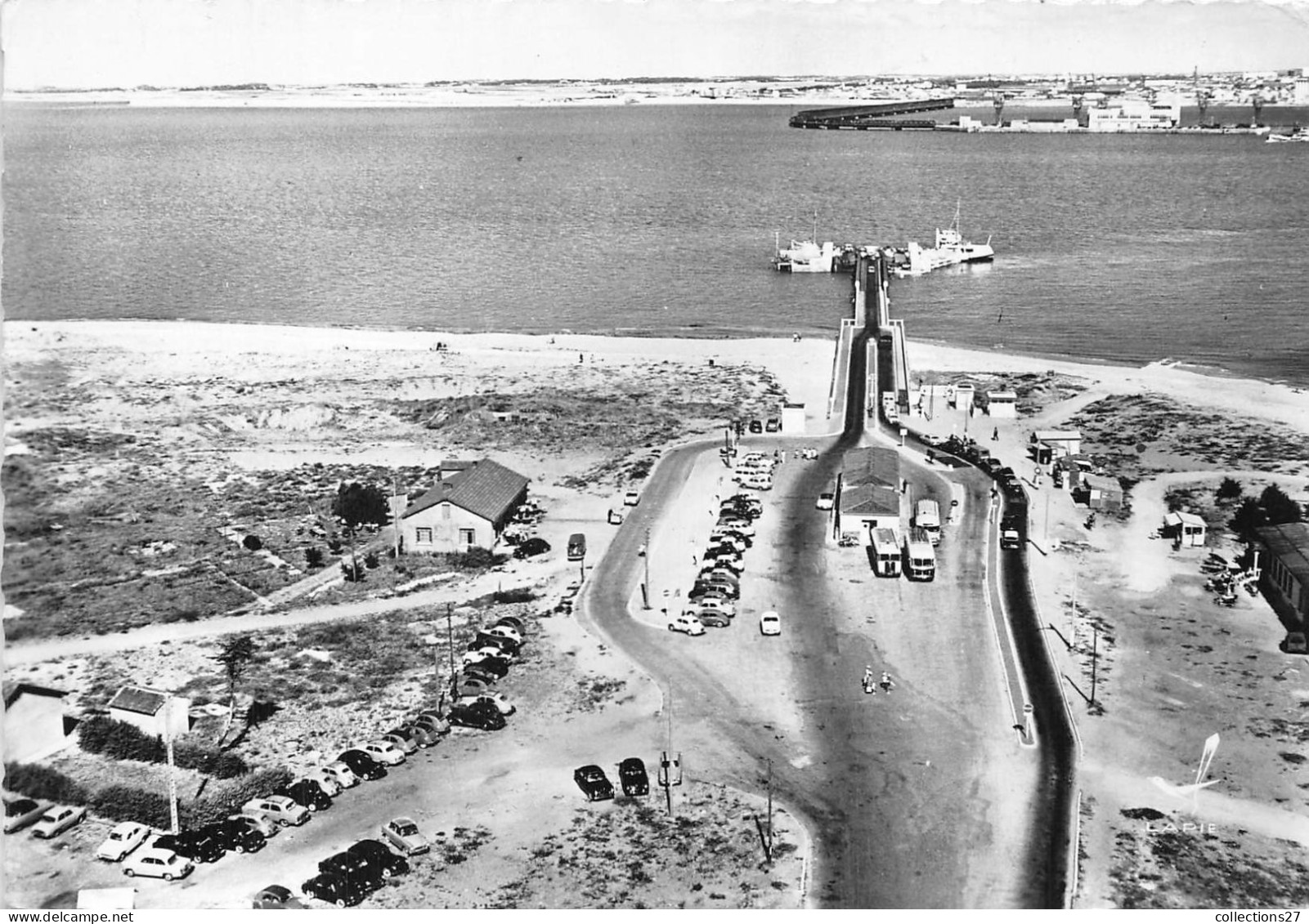 17-ILE-DE-RE- SABLONCEAUX- LE CHAMPLAIN ET LE MÔLE D'ESCALE VUE DU CIEL - Ile De Ré