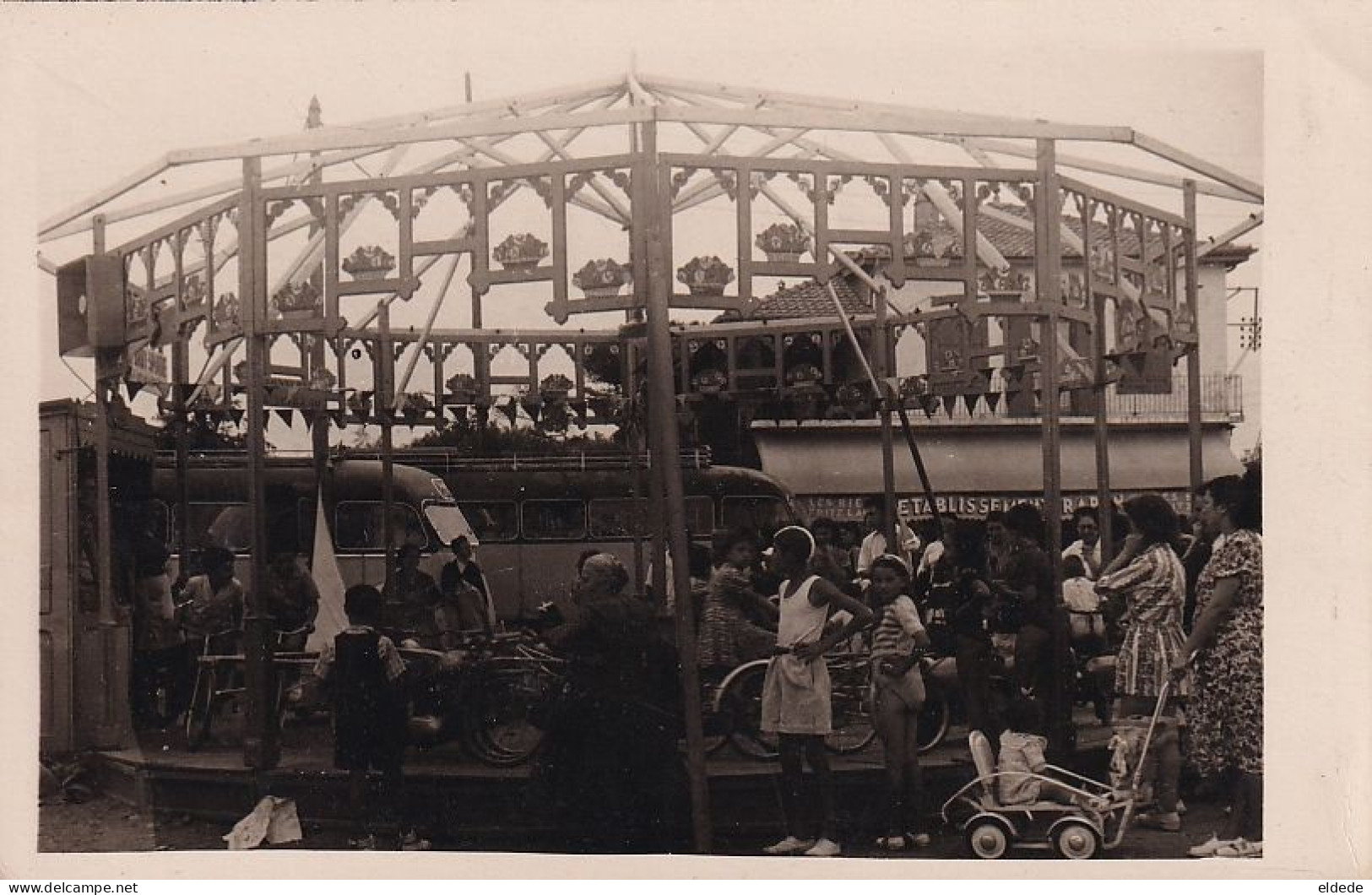 Real Photo Merry Go Round Carnival  . Manege Fete Foraine - Manifestations