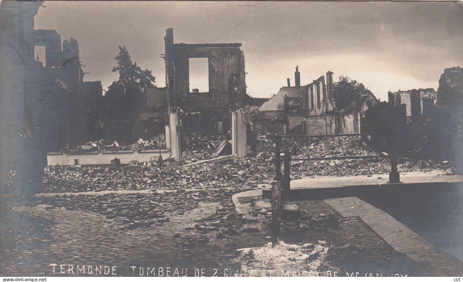 Termonde  Dendermonde    Tombeau De 2 Civils Et Maison De Mr Van Hoy - Dendermonde