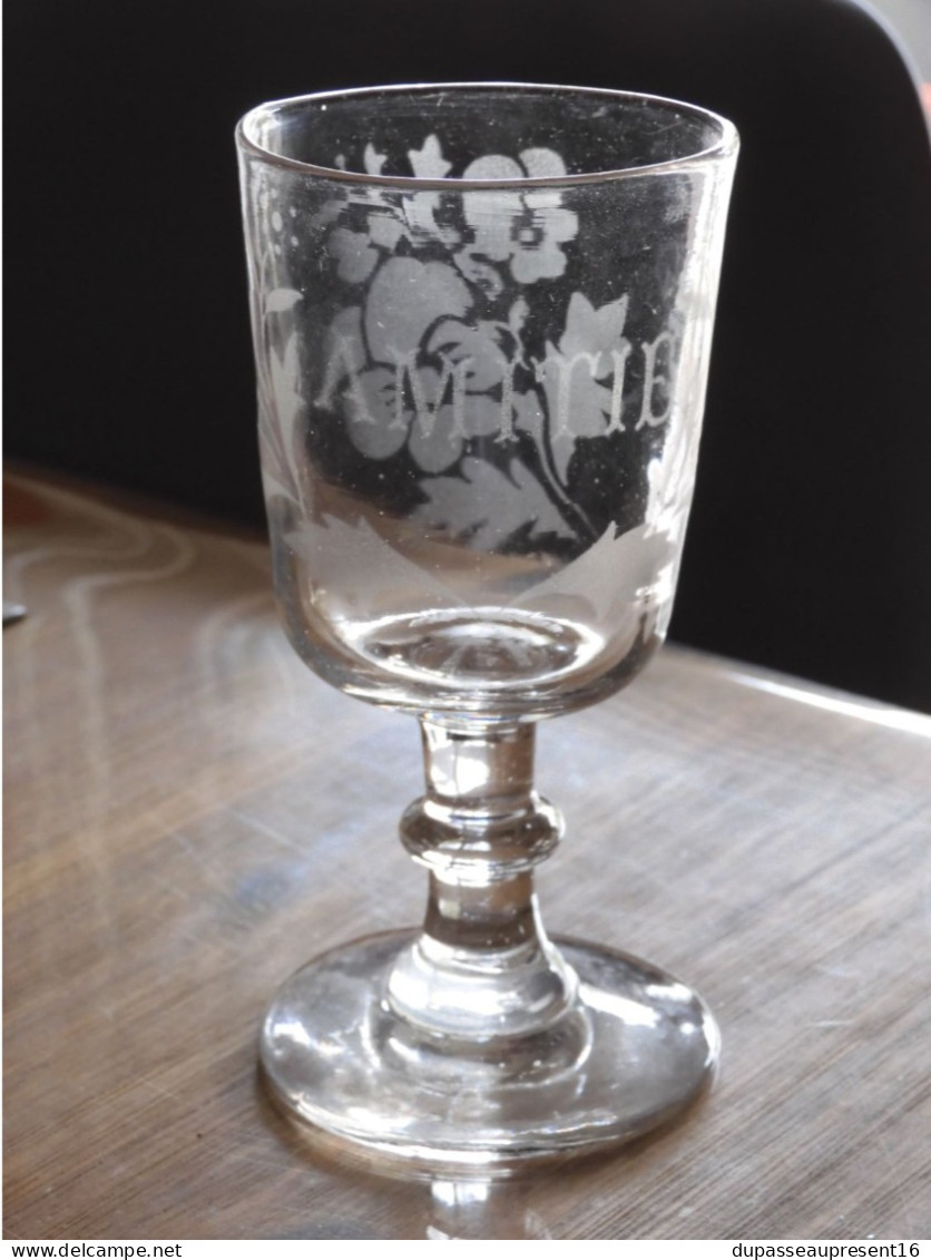 -ANCIEN VERRE Soufflé AMITIE dépoli frise Feuilles COLLECTION BISTROT VITRINE    E