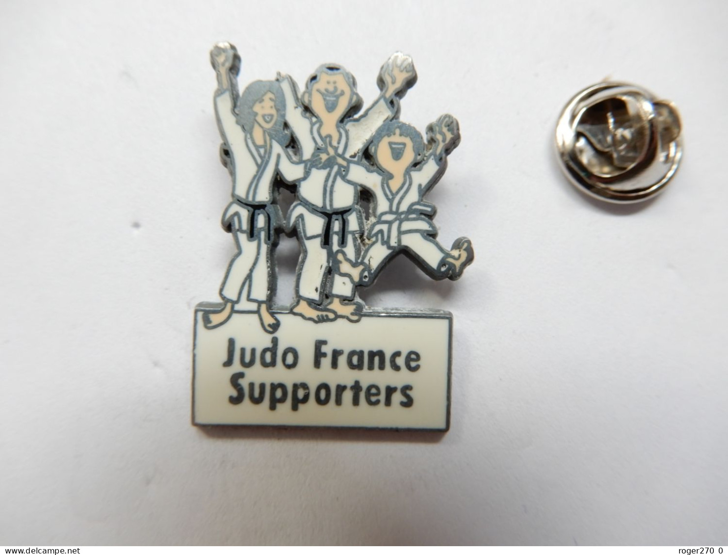 Pin's En Zamac , Judo France Supporters , ATTENTION : Pin's Décoloré - Judo