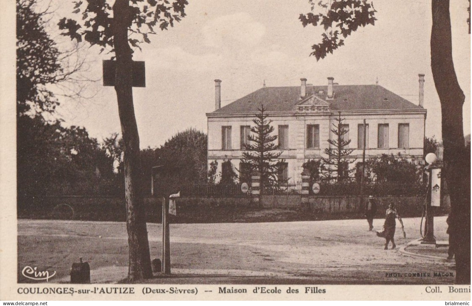 COULONGES Sur L'AUTIZE  Maison D'école Des Filles - Coulonges-sur-l'Autize