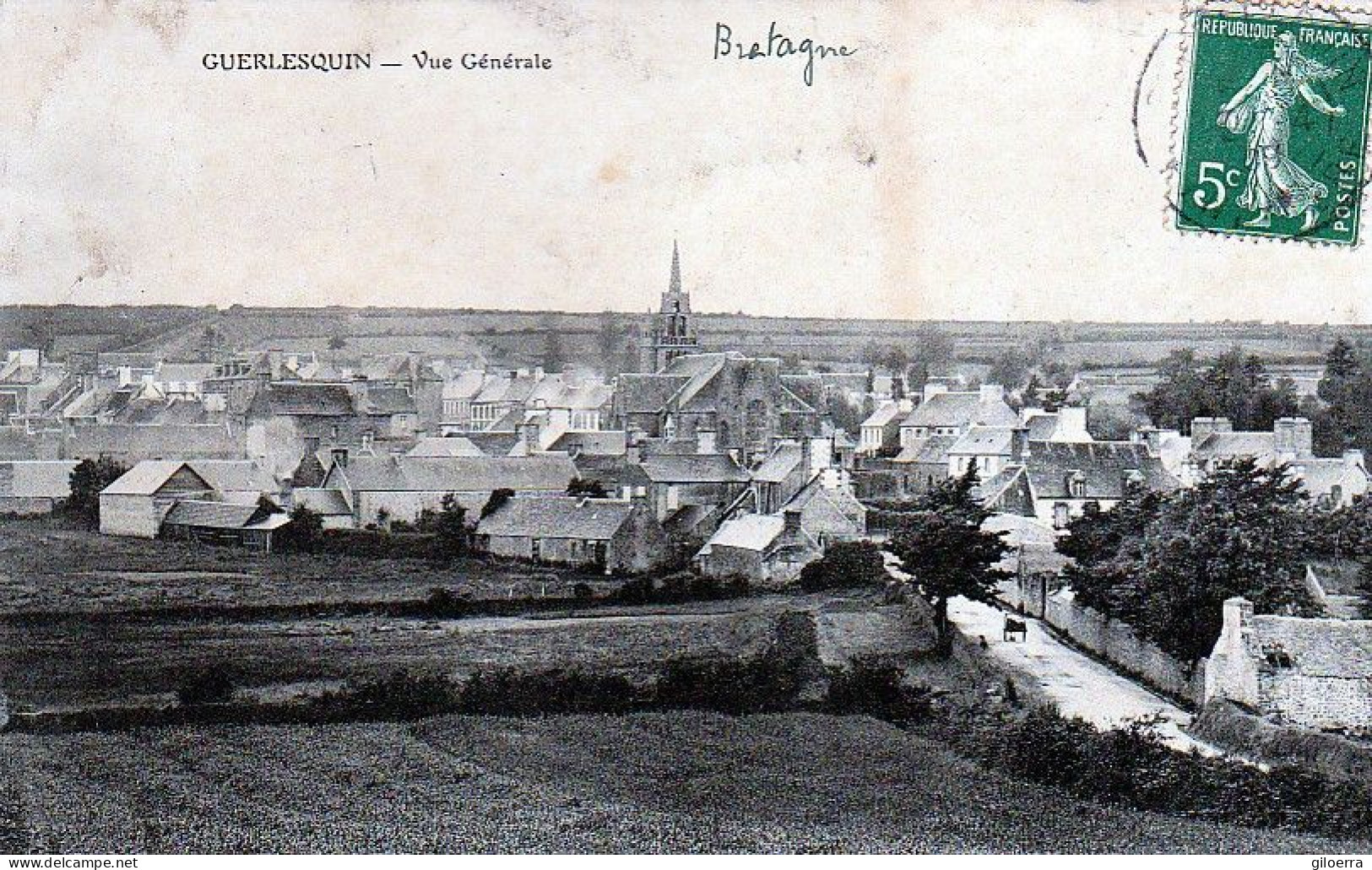 GUESLESQUIN Vue Générale - Guerlesquin