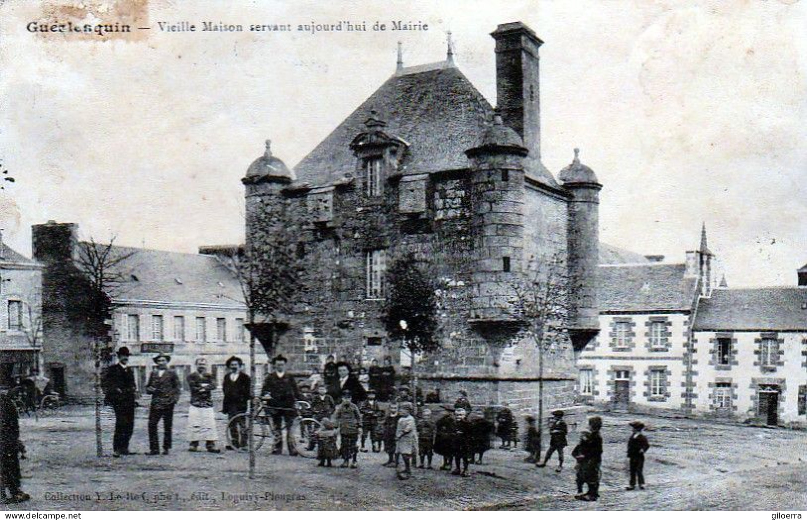 GUESLESQUIN Vieille Maison Servant Aujourd'hui De Mairie - Guerlesquin