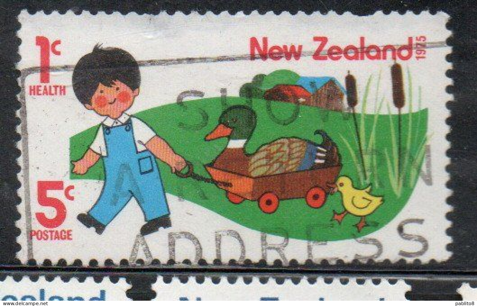 NEW ZEALAND NUOVA ZELANDA 1975 HEALTH BOY WITH DUCK AND DUCKLING 5c + 1c USED USATO OBLITERE' - Oblitérés