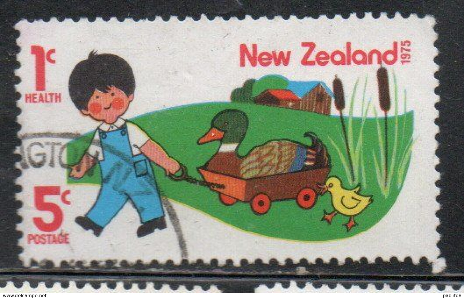 NEW ZEALAND NUOVA ZELANDA 1975 HEALTH BOY WITH DUCK AND DUCKLING 5c + 1c USED USATO OBLITERE' - Usati