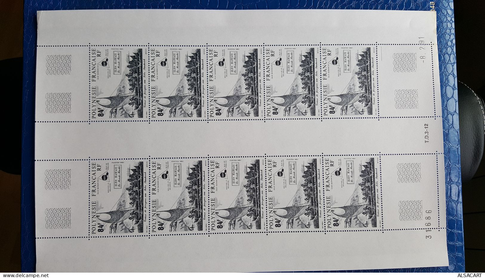 Le Monde Maohi Serie Numero 379/81 RARE   En Feuille De 10 , Timbre Polémique Sur L'ile De Paques - Unused Stamps