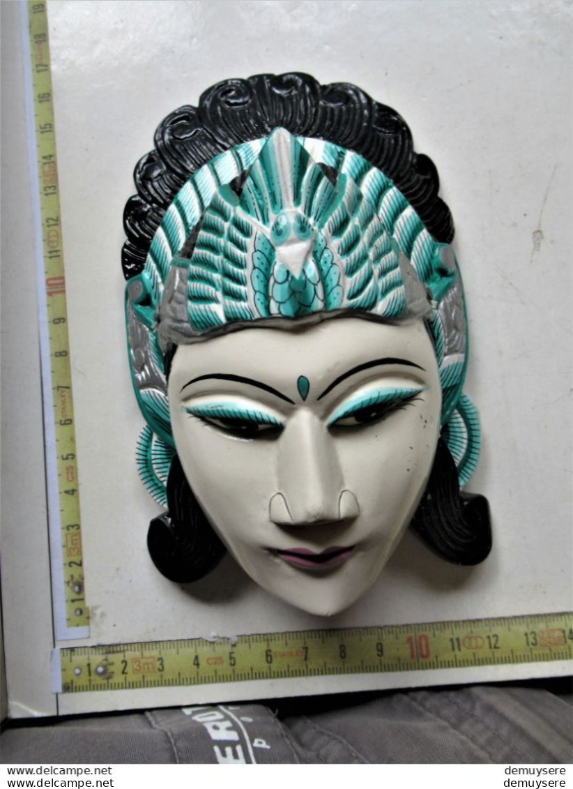 10-50 - LADE 71 - Houten Masker  Gezicht Sculptuur, - Sculpture De Visage De Masque En Bois - Bois