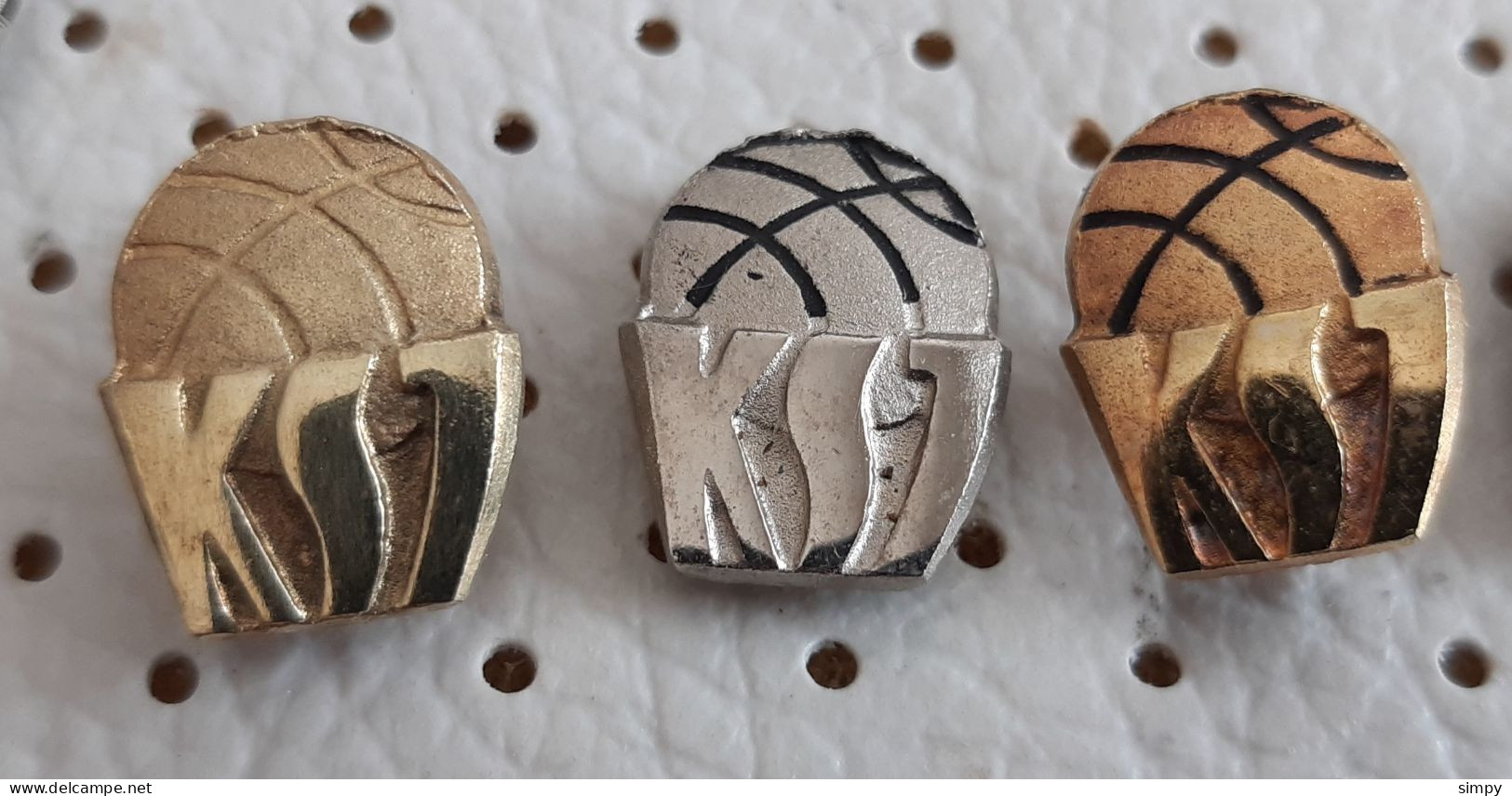 KSJ Basketball Federation Of Yugoslavia  Vintage Pins - Basketball