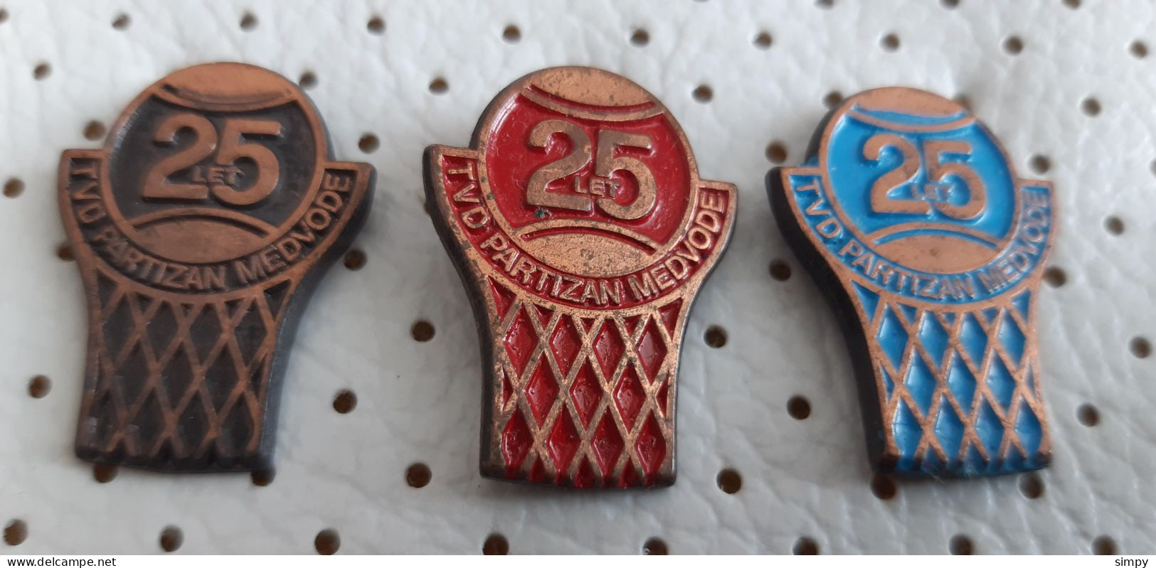 Basketball Club TVD PARTIZAN MEDVODE 25 Years Slovenia Vintage Pins - Basketball