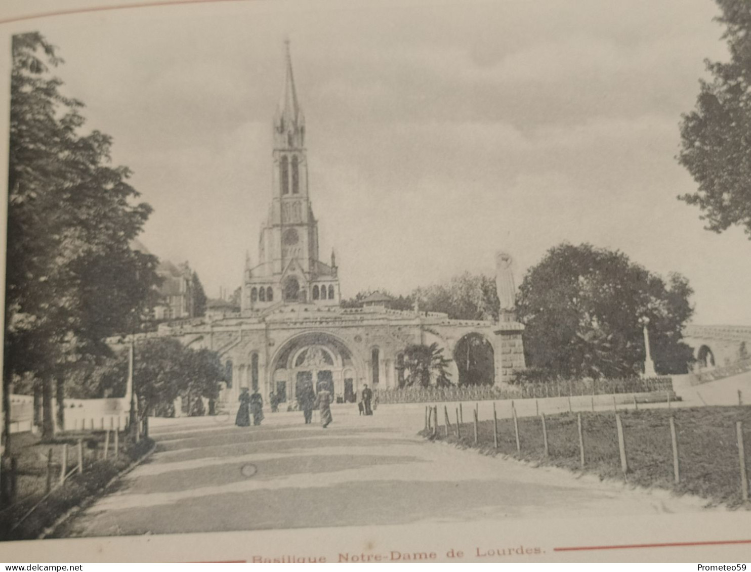 Album foto recuerdo de Lourdes y sus alrededores (Francia) – Antiguo – 16 páginas