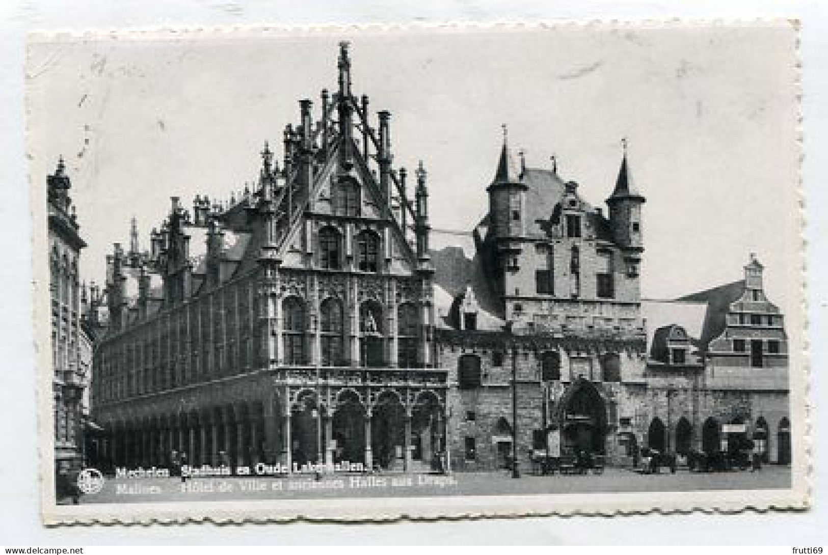 AK 156778 BELGIUM - Mechelen - Stadhuis En Oude Lakenhallen - Malines