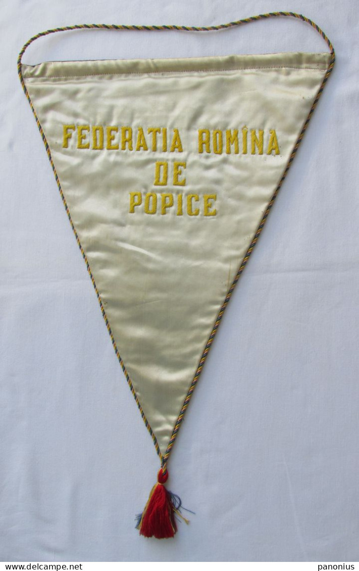 BOWLING PETANQUE - ROMANIA FEDERATION DE POPICE COMMUNISM, OLD BIG WIMPEL PENNANT SILK EMBROIDERED, D 52 X 35 Cm - Bowling