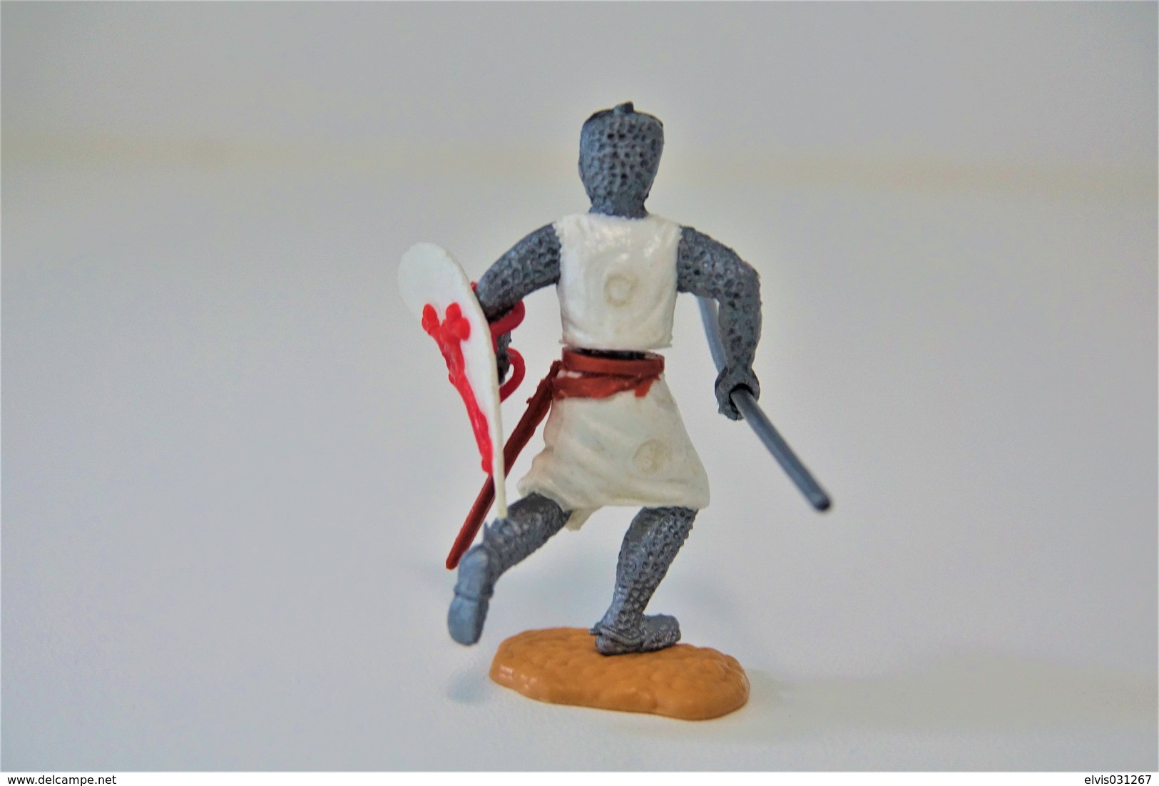 Timpo : CRUSADER WITH SPEAR - 1960-70's, Made In England, *** - Figurines