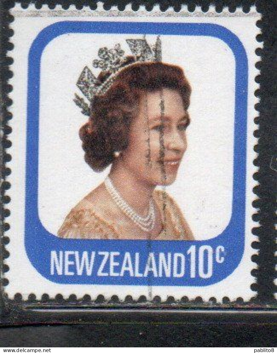 NEW ZEALAND NUOVA ZELANDA 1977 1982 QUEEN ELIZABETH II 10c USED USATO OBLITERE' - Used Stamps