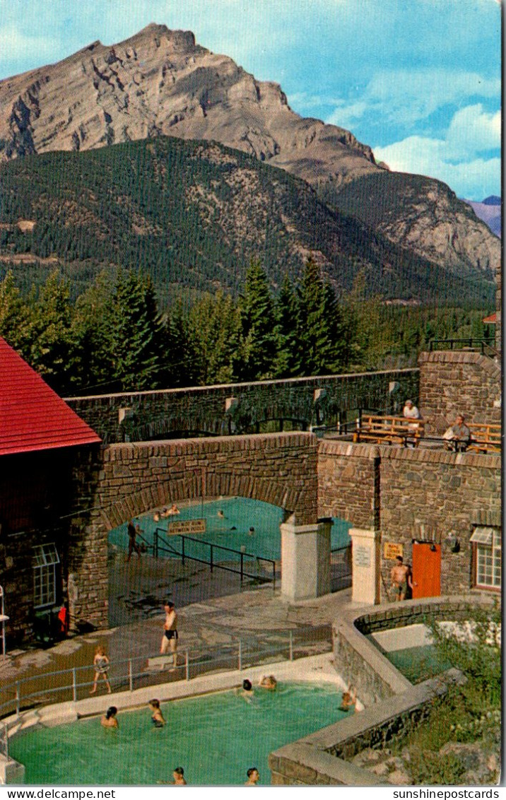 Canada Alberta Banff Government Owned Cave And Basin Swimming Pool - Banff